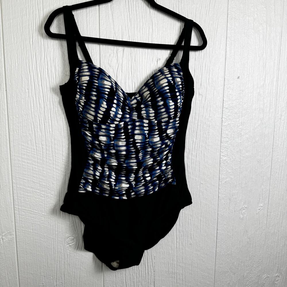 Maxine Of Hollywood Women's Twist Front Shirred One Piece Swimsuit Size 16 - Picture 6 of 8